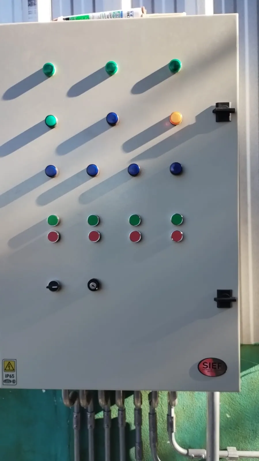 Tablero eléctrico para sistema de riego 19